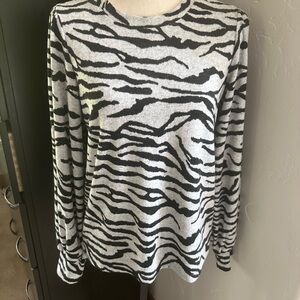 Sanctuary Black and White Knit Top